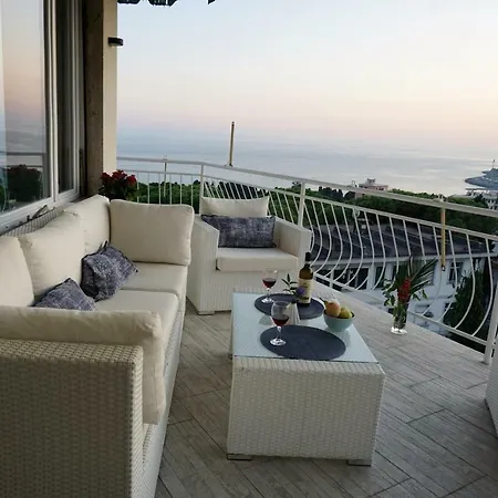 Апартаменты Seaview Lux *