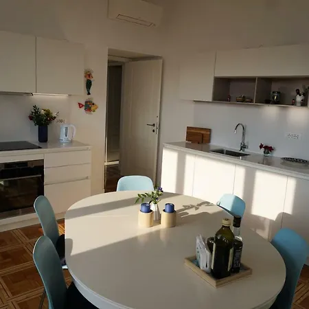 Seaview Lux *